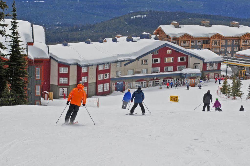 White Crystal Inn Big White Exterior foto